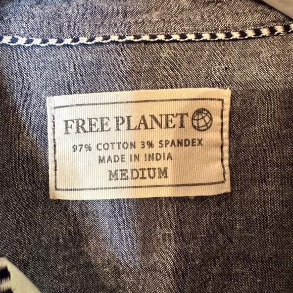 Free Planet Men's White Short Sleeve Button Up Shirt Size M - Picture 5 of 6